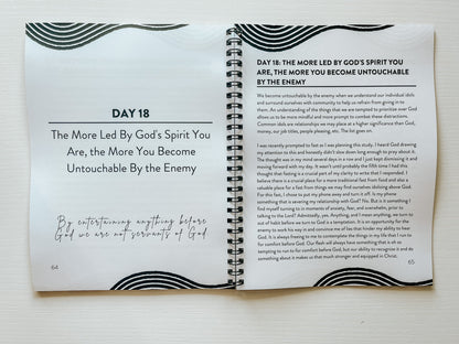 Hearing God: 23 days to discern the guiding voice of God